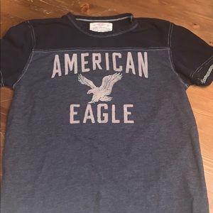 Like New  Soft Men’s American Eagle Logo Shirt